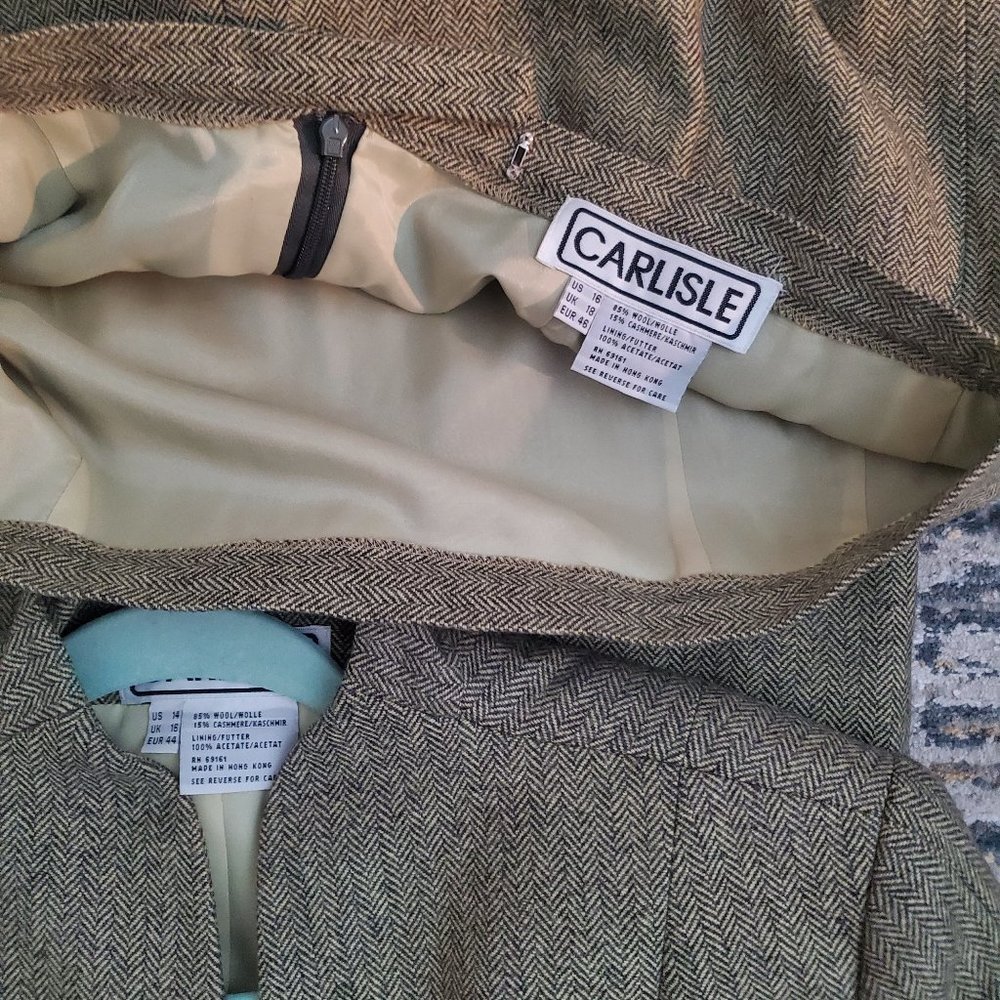 CARLISLE  Jacket and Skirt set  Wool size light green